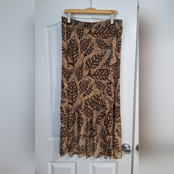 Jane and Delancey Dresses & Skirts - Brown Leaf Patterned Women's Skirt